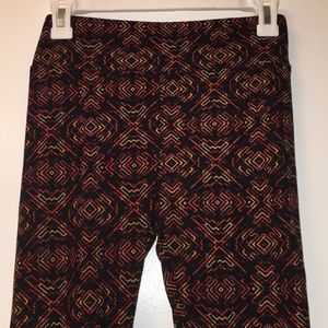 One size LuLaRoe leggings!